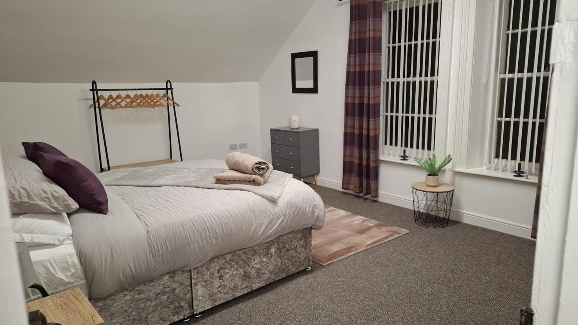 3 Bed Cozy Antrim Apartment With Great Views Buitenkant foto